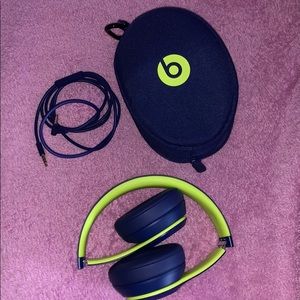 ⚠️SOLD ON MERC.⚠️ Beats headphones